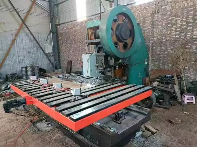 常州自動送料機生產廠家,就找兆豐數控設備,運行穩定, 自動避